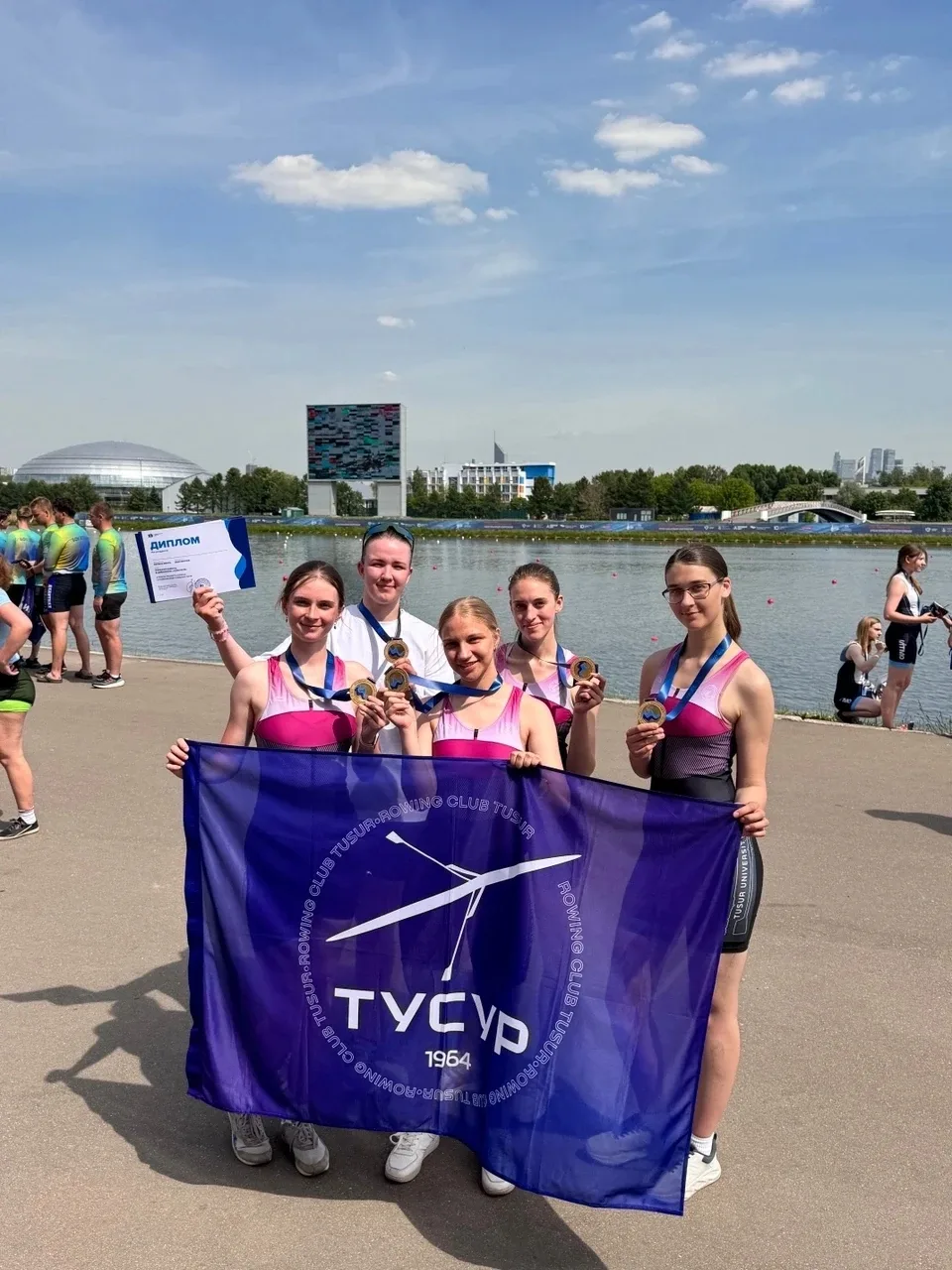 С 6 июня в Москве проходит кубок сильнейших спортсменов "65-я Большая Московская регата...