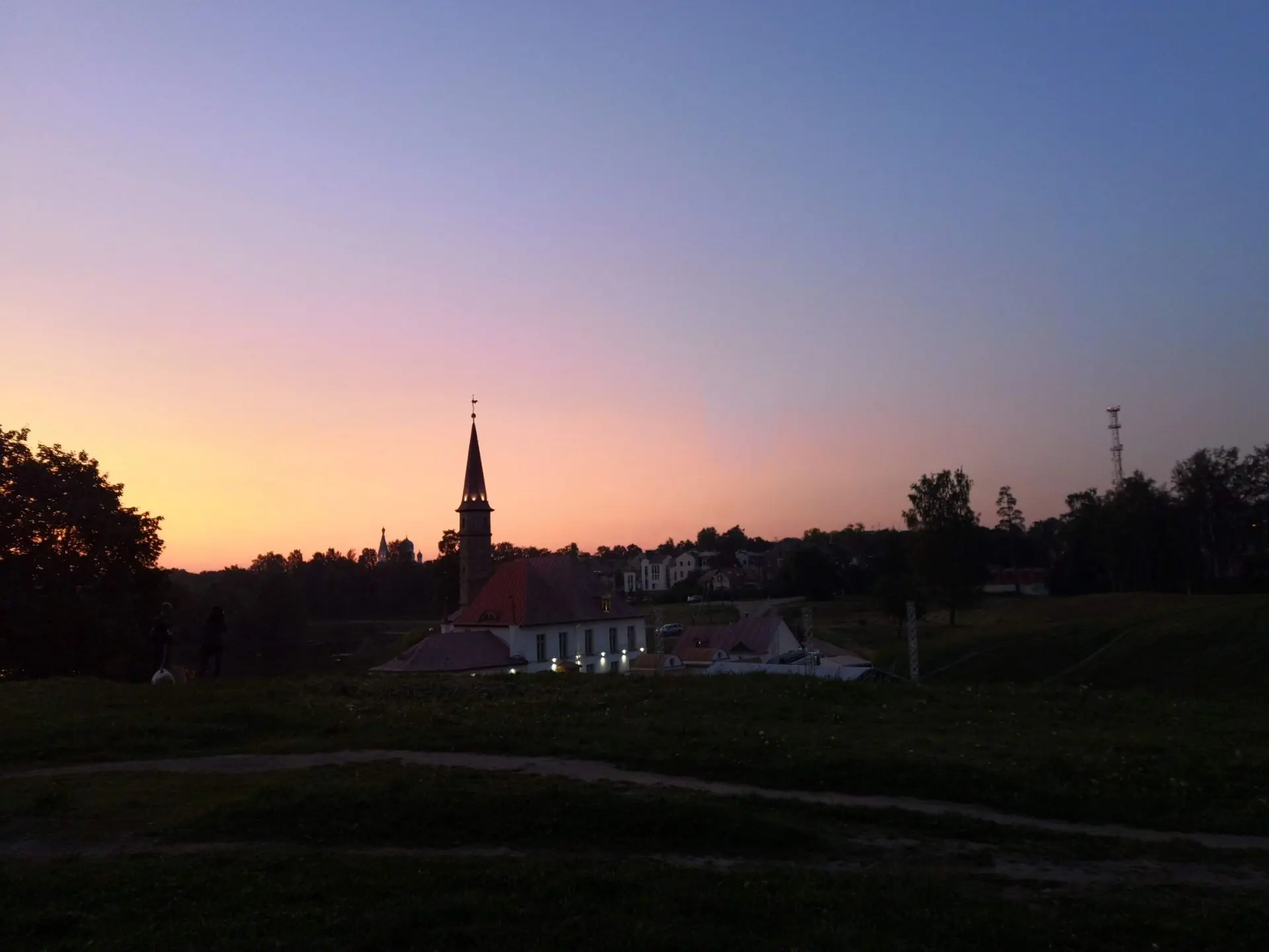 Фотограф 📸 , пожелал остаться не известным , но очень рада поделиться снимками ☺