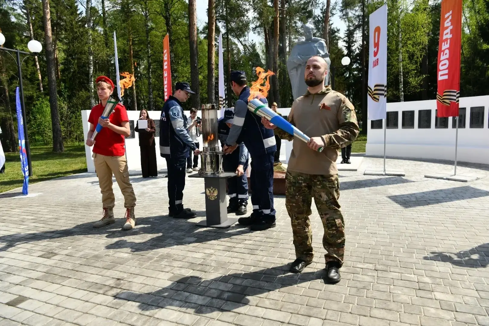 🎗Мособлгаз зажёг новый  Вечный огонь в Шатурторфе   В преддверии 81-й годовщины Великой Победы в пос