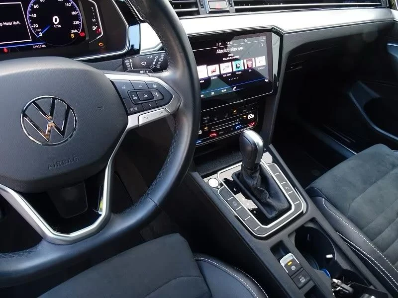 🇩🇪 Немецкое качество без компромиссов: VW Passat Variant (2023)  Ищете идеальный автомобиль для семь