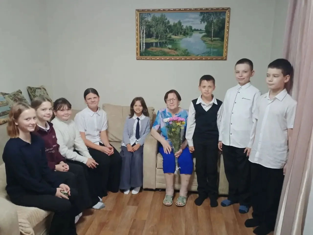 В рамках Всероссийской акции #Благодарю, посвящённой Дню учителя, активисты Движения Пе...