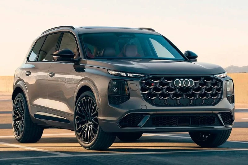 ⚡️ Компания Audi представила кроссовер Q7 третьего поколения. Он выполнен в современном дизайнерском