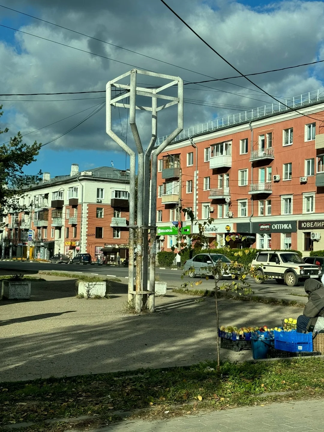 Всем здравствуйте! Многие жители помнят ,что на этой стойке на соцгороде когда-то были ...