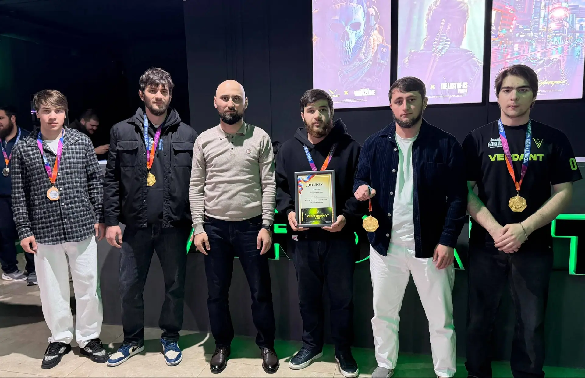 🎮 Студенческий спортивный клуб КЧГУ «Барс» провел кибертурнир по Counter-Strike 2   Турнир собрал си