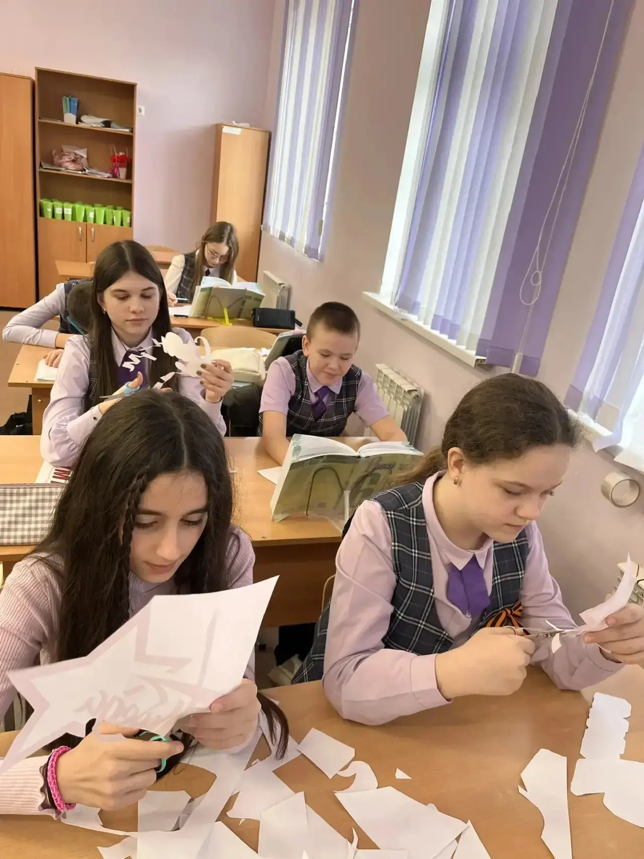 "Окна Победы" – это традиционная акция, которая проходит в преддверии празднования дня Победы. Это о