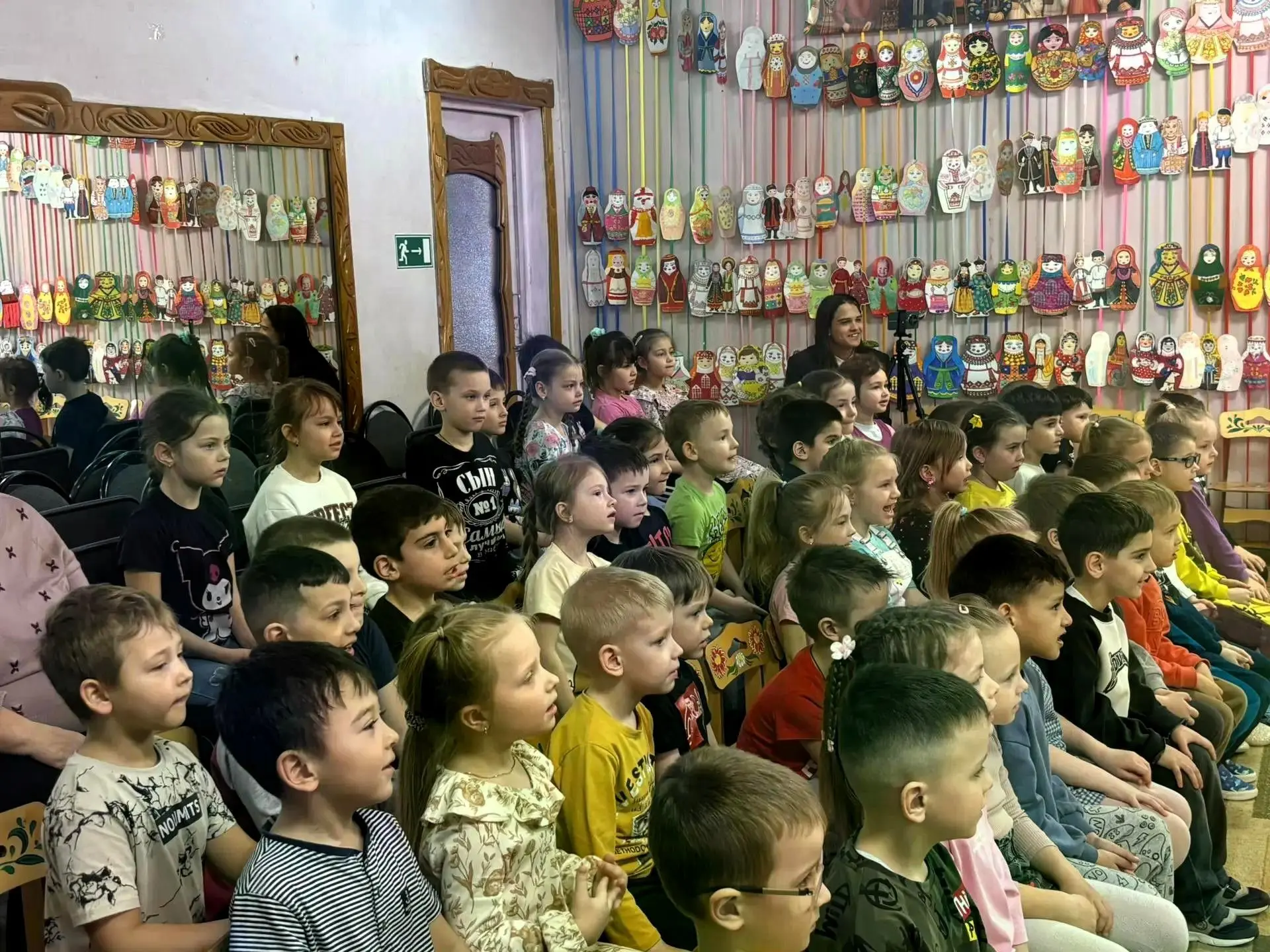 🎭 Магия театра: "Радуга" дарит волшебство детям! 27 марта — особенный день для всех, кто любит искус