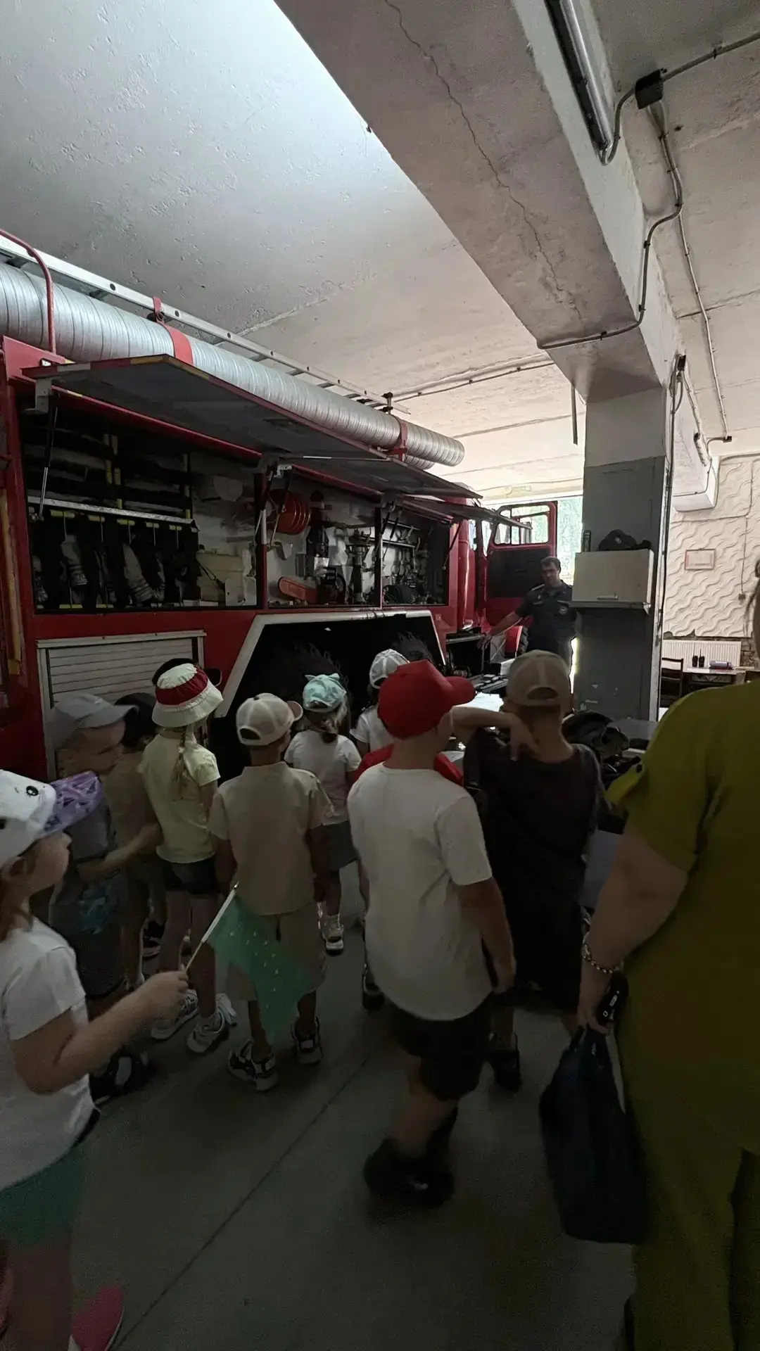Герои в касках: наш день в пожарной части 🚒