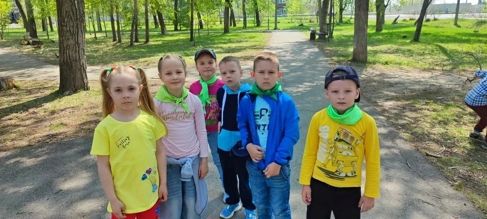 Экологическая  акция «За чистый город".  🌳"Город чистым сохраним — мы пример всем подадим!»  Ребята 