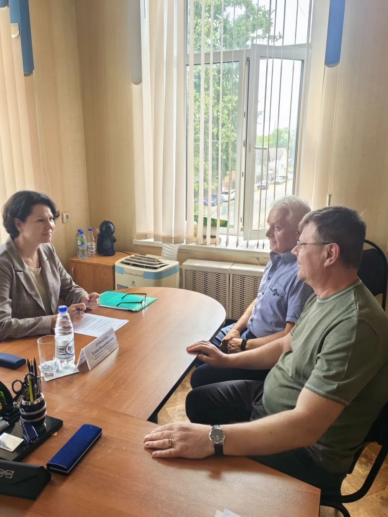 Вчера руководитель Главного управления Елена Лунькова провела прием граждан в администр...