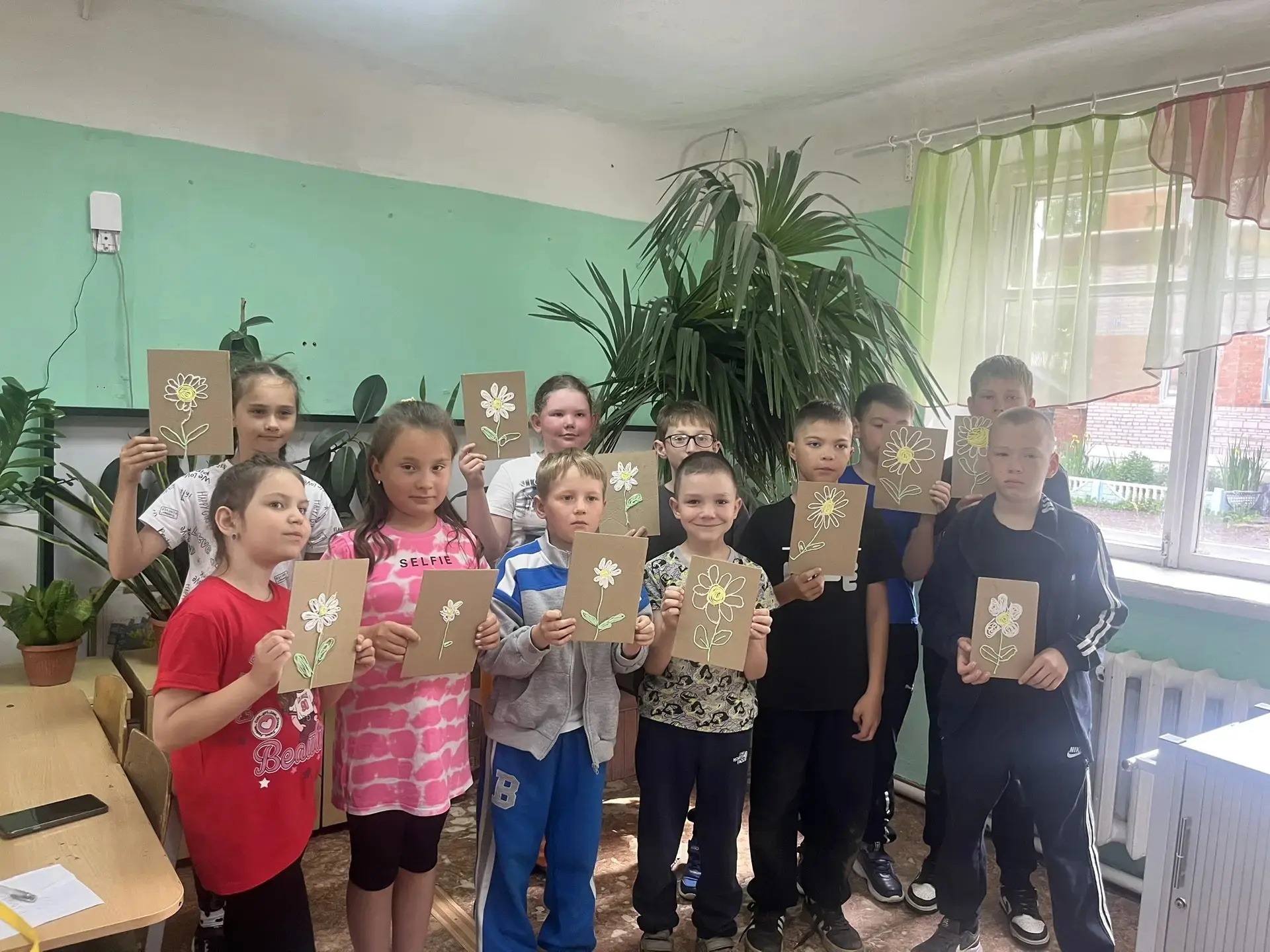 🎉 Первая смена нашего сводного отряда подошла к концу! 🎉

Это были недели, наполненные смехом, тво