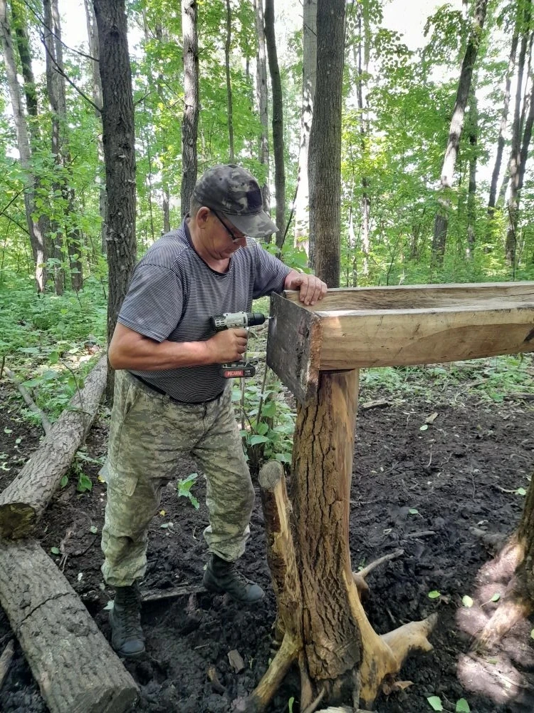 🌿 Биотехнические мероприятия в заказниках продолжаются

На особо охраняемых природных территориях р