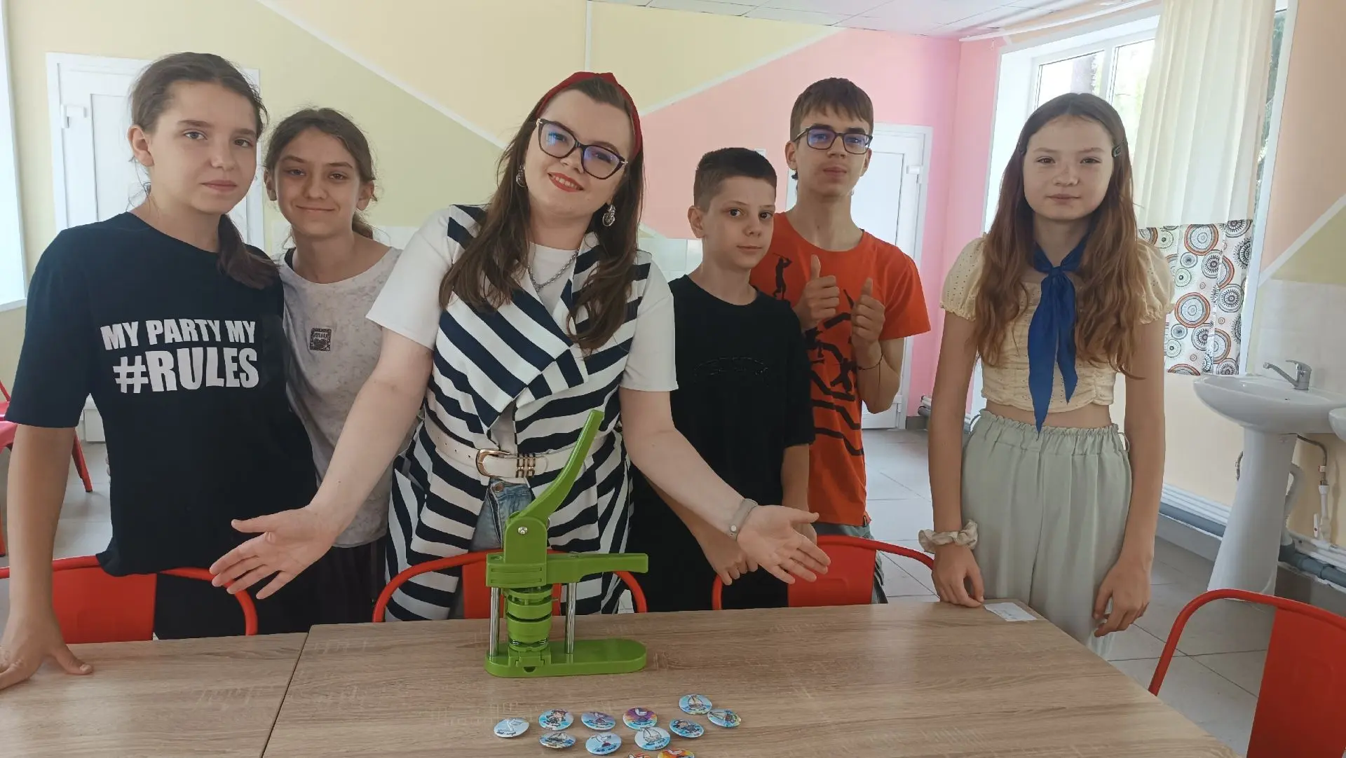 🌊Морское настроение на мастер-классе  «Яхт-клуба»!

🎨Под руководством педагога Светланы Николаевны