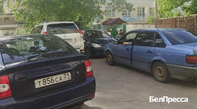 «Дважды я наблюдал, как одна мама с малышом в коляске, пришедшая забирать второго ребён...