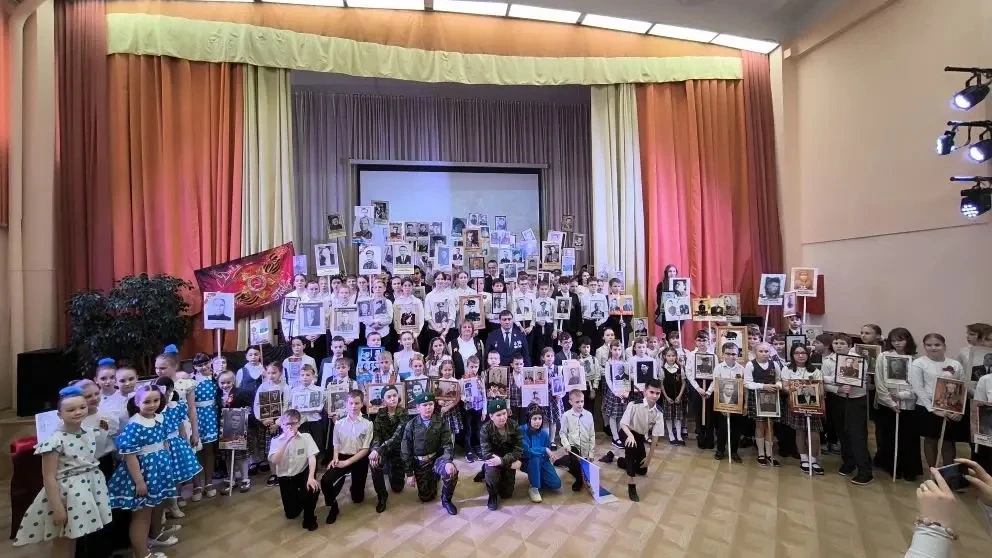 🎖️ В нашей школе с особым величием и душевным трепетом прошёл праздничный концерт, посвящённый Дню П