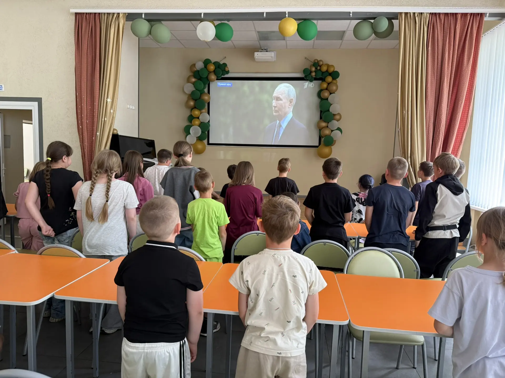 🕊️ Пришкольный лагерь «Солнышко» (на базе МБОУ «Полевский лицей») принял участие во Всероссийской а