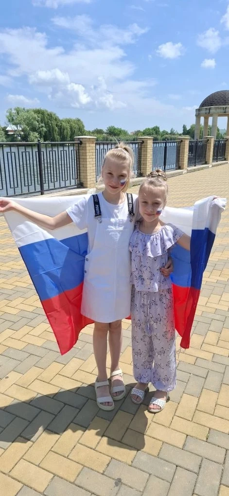 Обучающиеся МАОУ СОШ №19 им. Героя России С.А. Наточего продолжают принимать участие во Всероссийско