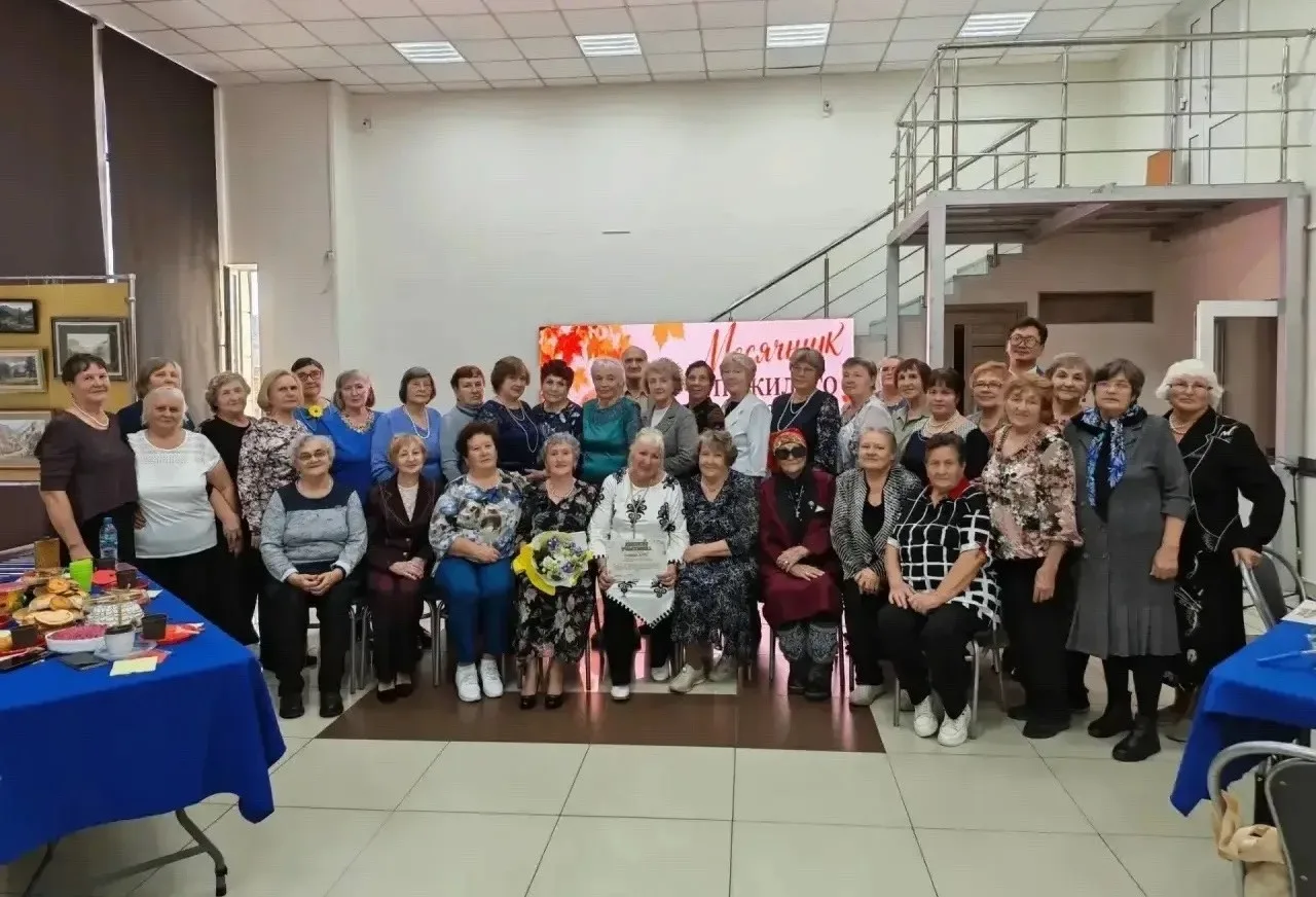 Депутаты поздравили представителей старшего поколения с началом Месячника пожилого чело...