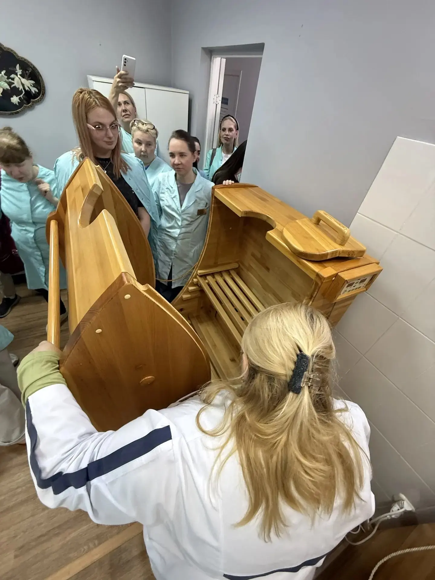 🏥 В рамках дисциплины «Общий уход за пациентом» студенты группы СДоз-2-24 вместе с преподавателем Аб