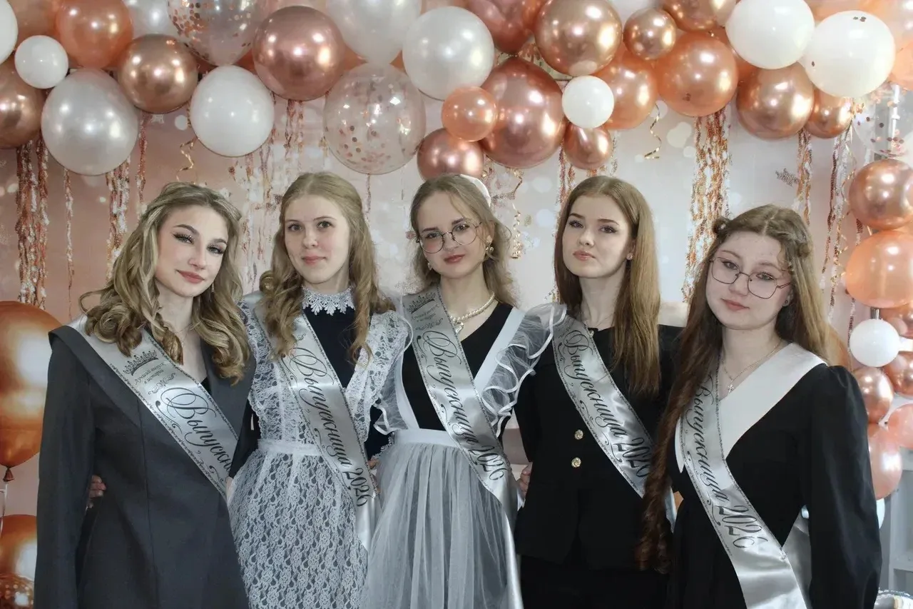🎉 Последний звонок в Копыловской СОШ: прощание со школой и старт во взрослуюжизнь!