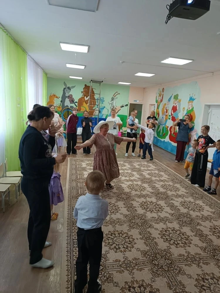 Продолжение утренника: День защиты детей