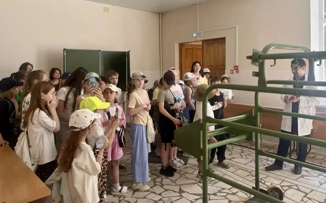 🌾 Наши третьеклассники — в гостях у БГАУ!  Сегодня ученики 3Е класса вместе с классным руководителем