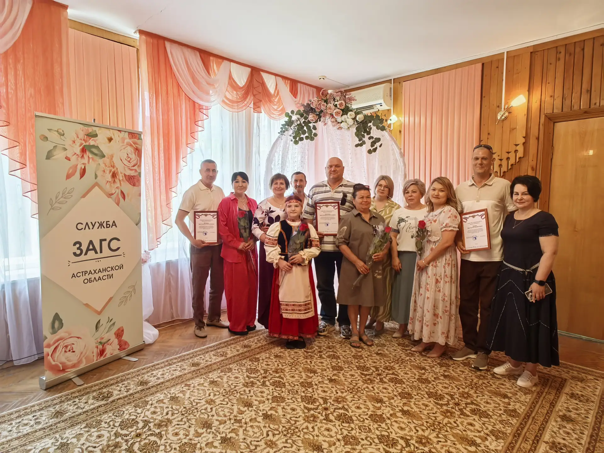 Торжественное мероприятие «Все мы разные, а Россия одна!» прошло в Лиманском отделе ЗАГС Астраханско