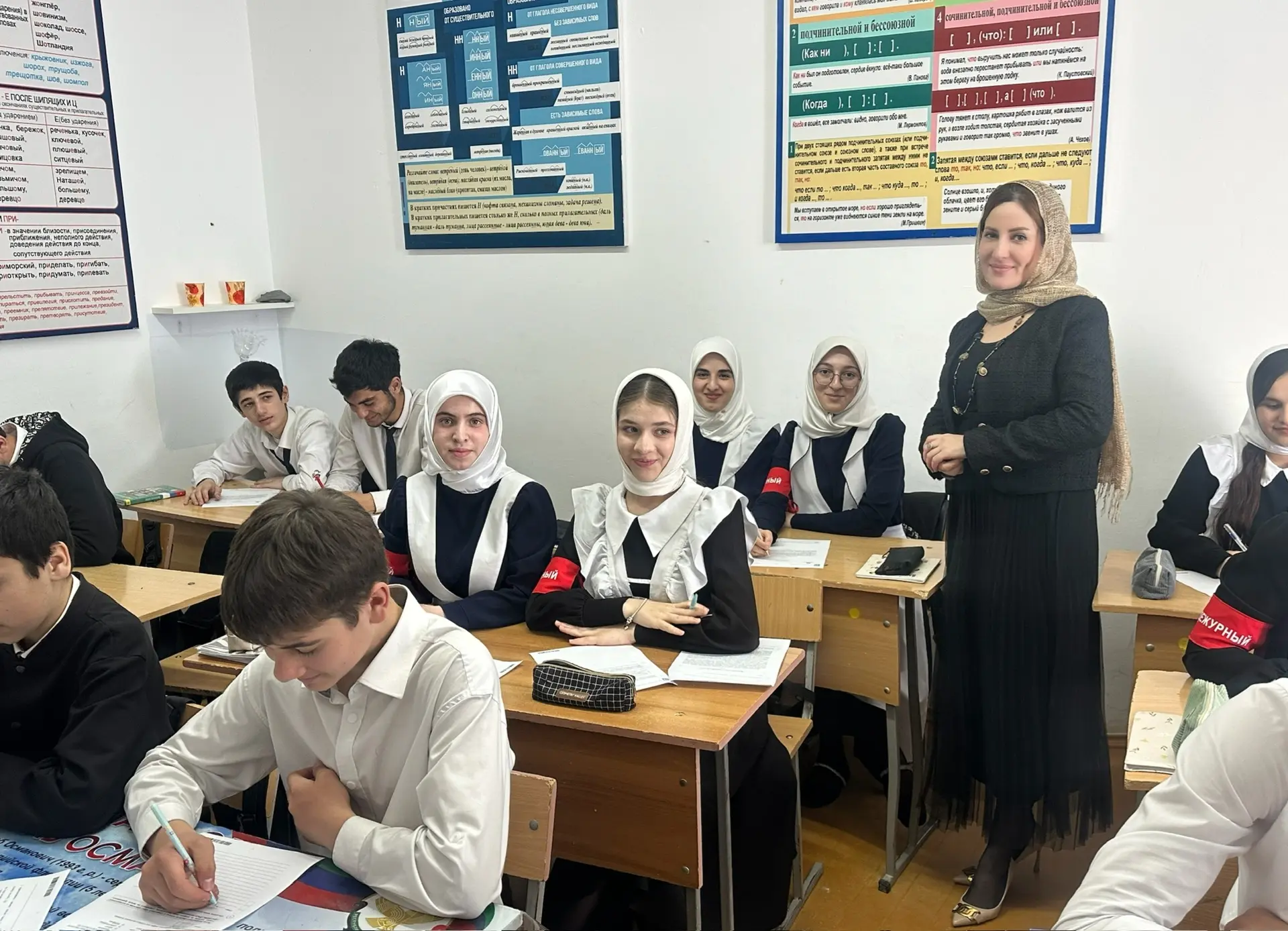 В Чиркейской гимназии психолог Магдиева К.М. провела экспресс-диагностику: опросник «По...
