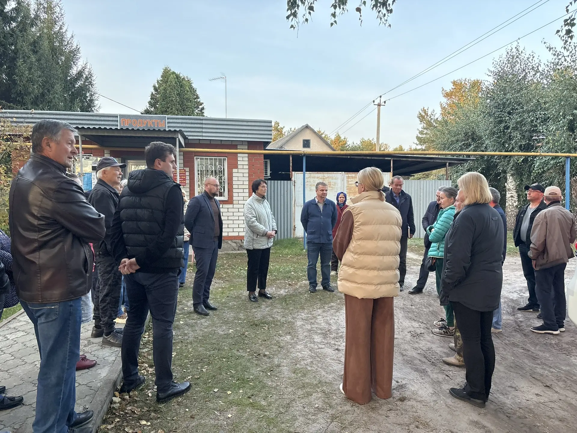 Провела встречу с жителями села Карнауховка