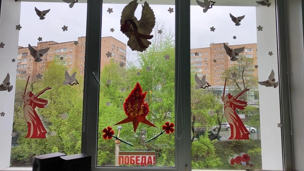 Сегодня 8 мая в преддверии праздника Великой Победы на Классном часе в 5 М классе ребята погрузились