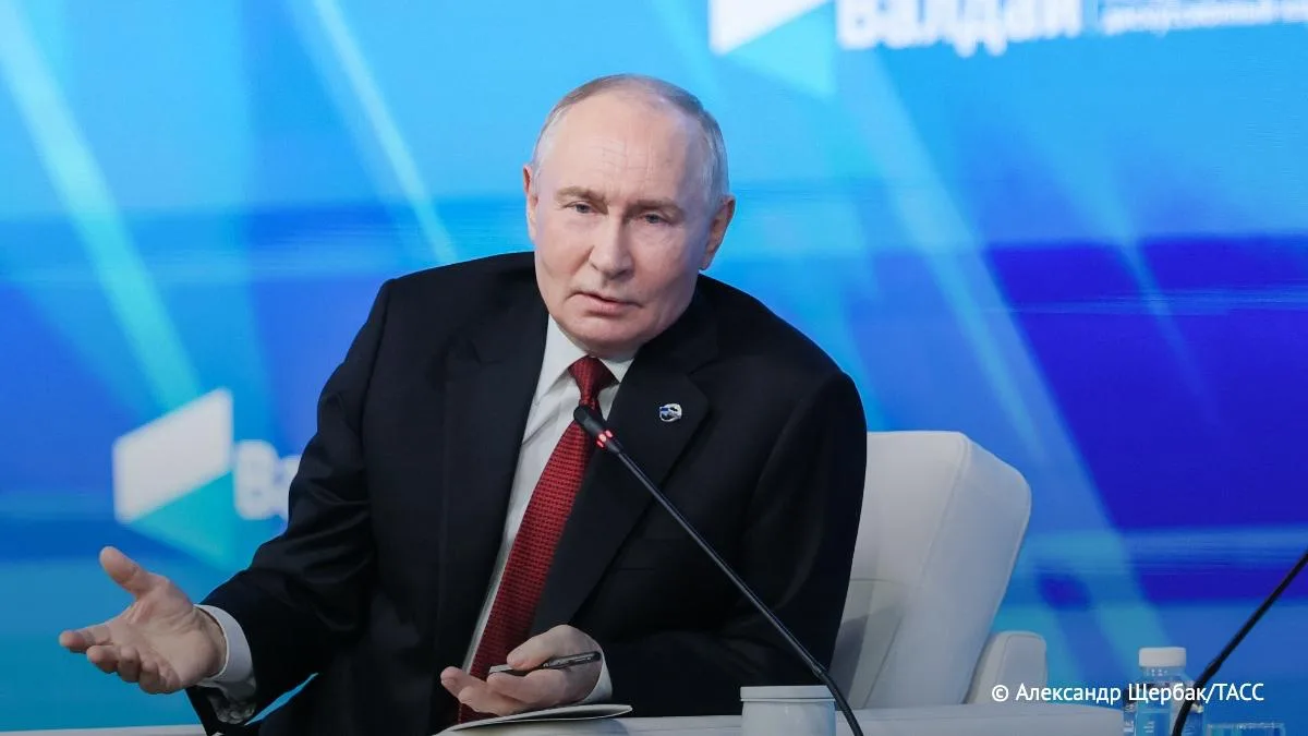 Россия приветствует очень сдержанную позицию Сербии по ряду острых вопросов и неприняти...