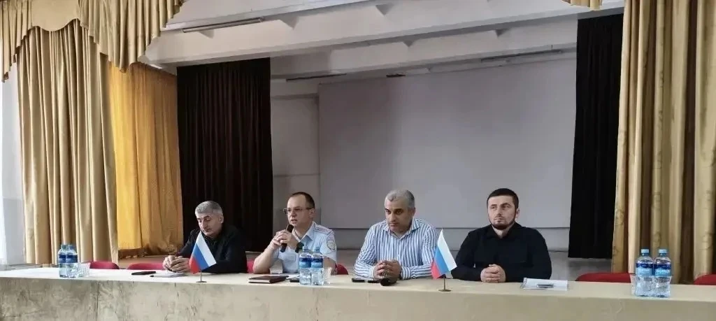 🛡 20 мая на базе МКОУ СОШ №4 г. Хасавюрт прошло координационное совещание по вопросам ...