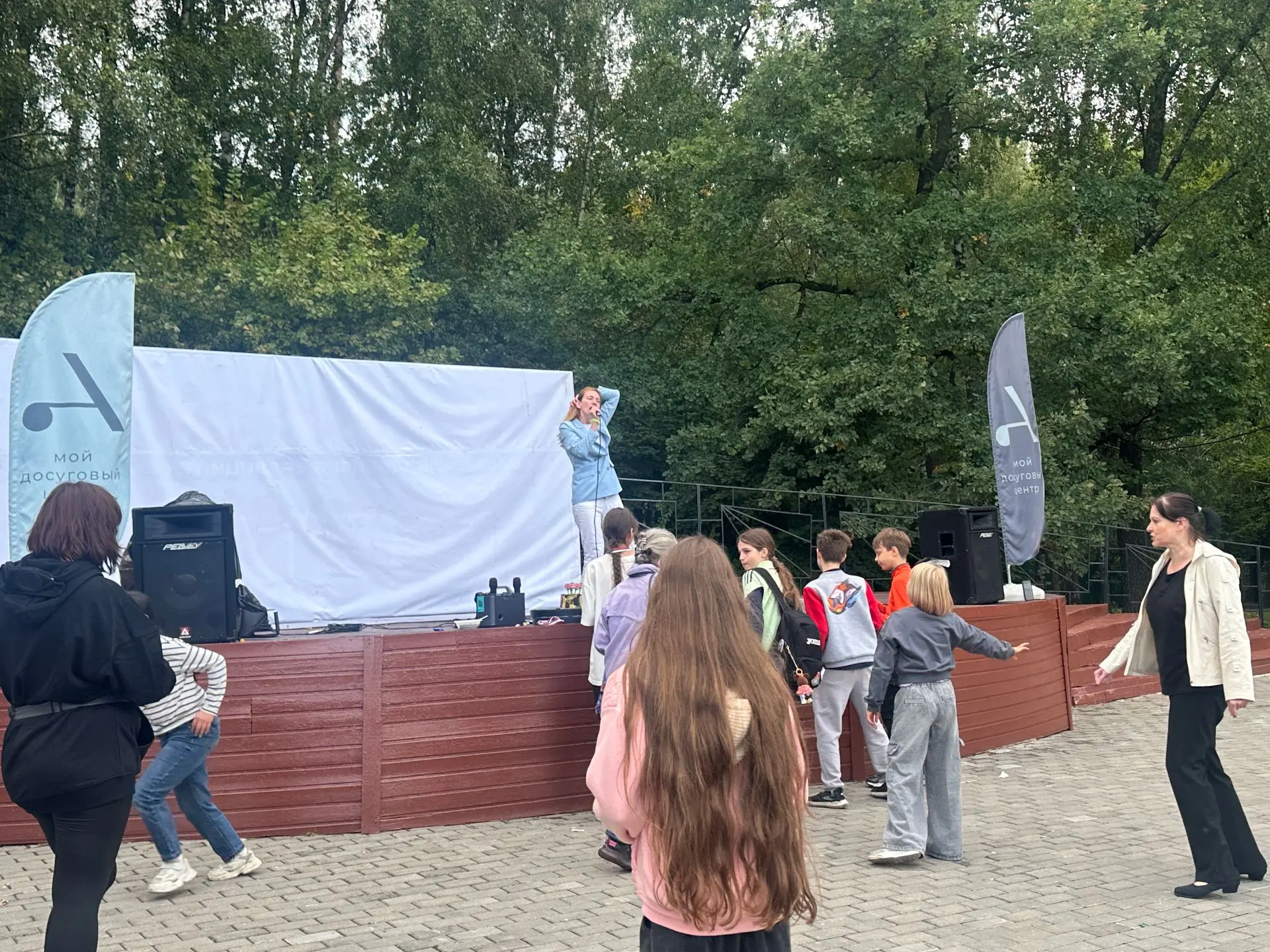 Танцевальный ретро-марафон «Движение — жизнь» прошёл в зоне отдыха «Тропарёво»