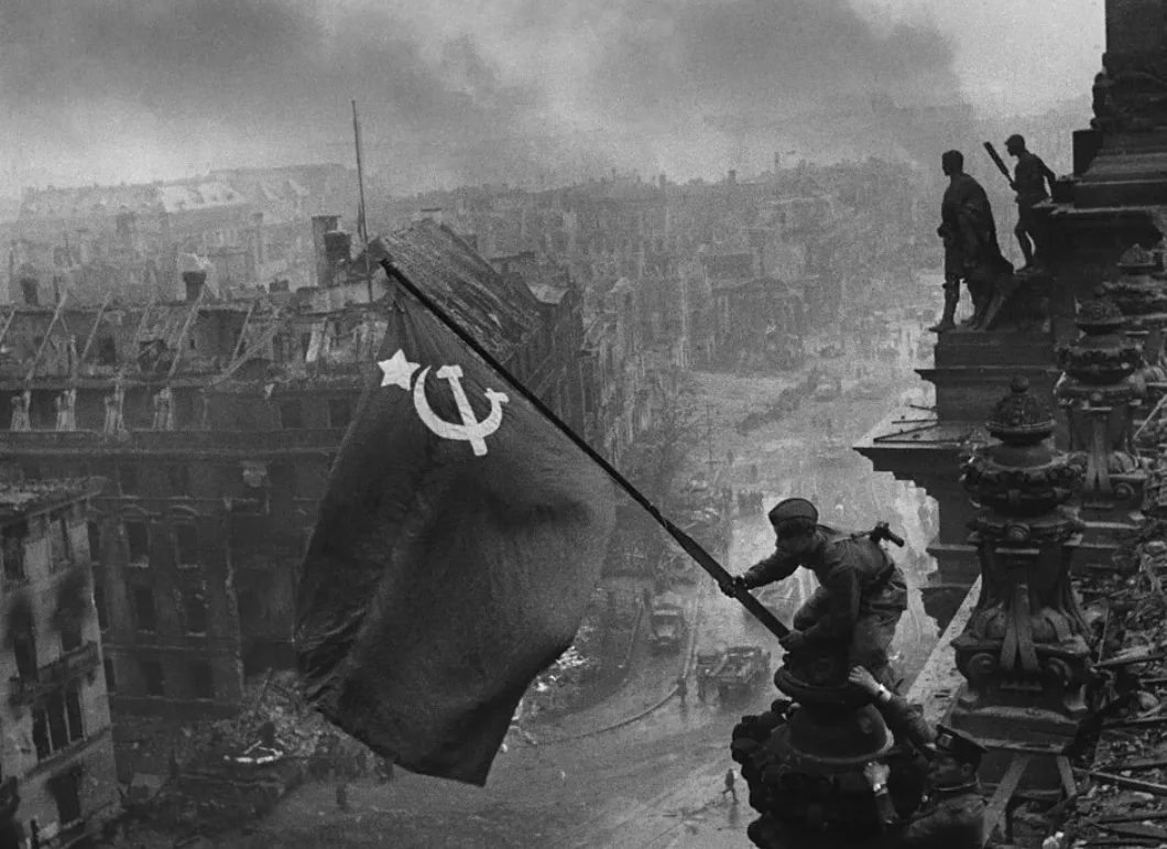 ❗КАК ЗНАМЯ ПОБЕДЫ ДОСТАВИЛИ ИЗ БЕРЛИНА В МОСКВУ