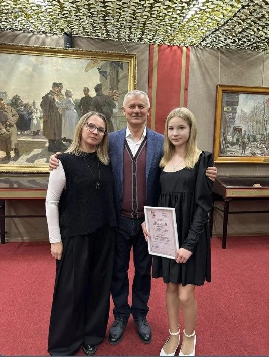 "ДОНОРСТВО У НАС В КРОВИ"🩸  🏆Мы поздравляем победительницу конкурса рисунков и логотипа донорского д