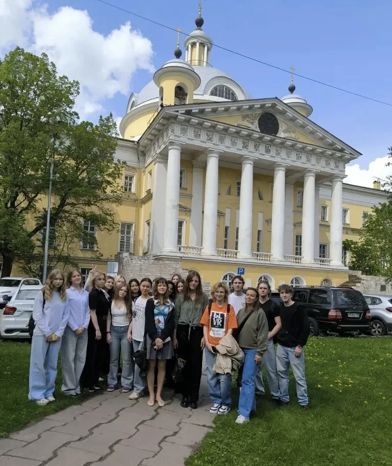 Девятиклассники посетили музей при Свято-Димитриевском училище сестёр милосердия

🕊️ Ученики 9З кла
