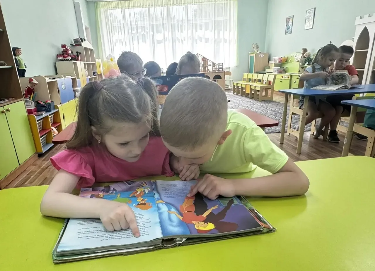 В рамках реализации проекта "Предшкола: стандарт детского сада" на тематической неделе "Книга - лучш