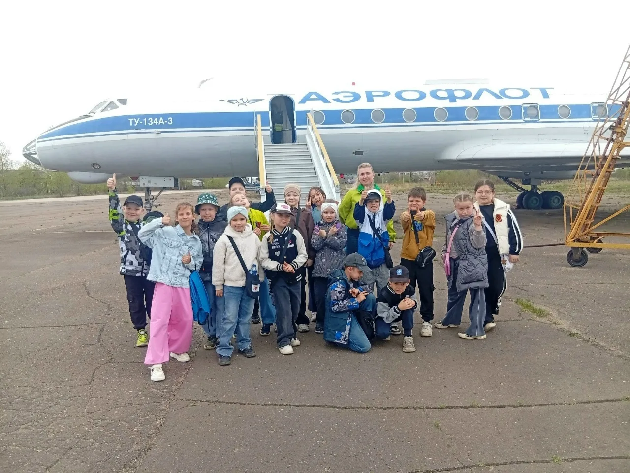 Путешествие в мир авиации: орлята 2 «В» в аэропорту! Сегодня 2 «В» класс побывал на увлекательной эк