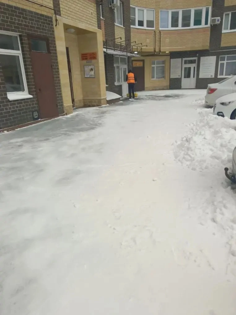 Дорогие жители!  ❄️Прошла снежная и морозная неделя, и наши дворники усердно трудились над очисткой 
