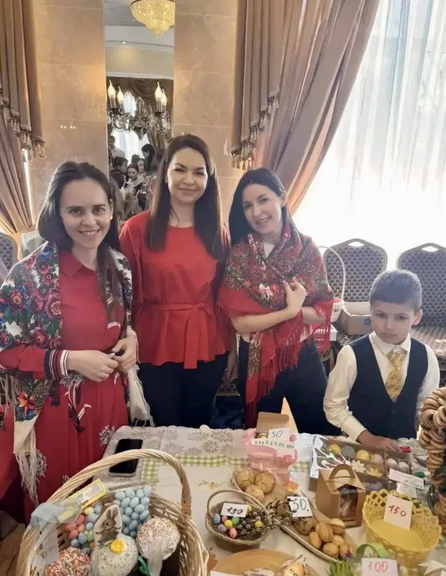 Расступись народ! Широкая ярмарка идет! 🎊Ещё немного праздничного настроения нам с утра 🌺❤️