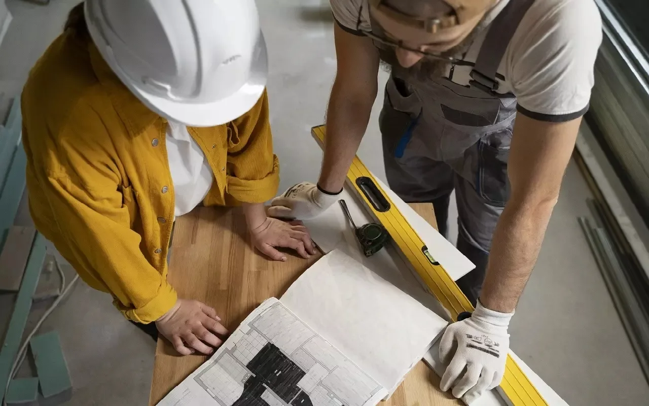 ⚒ В Воронеже планируют отремонтировать исторический дом с башней на улице Кольцовская, 82.