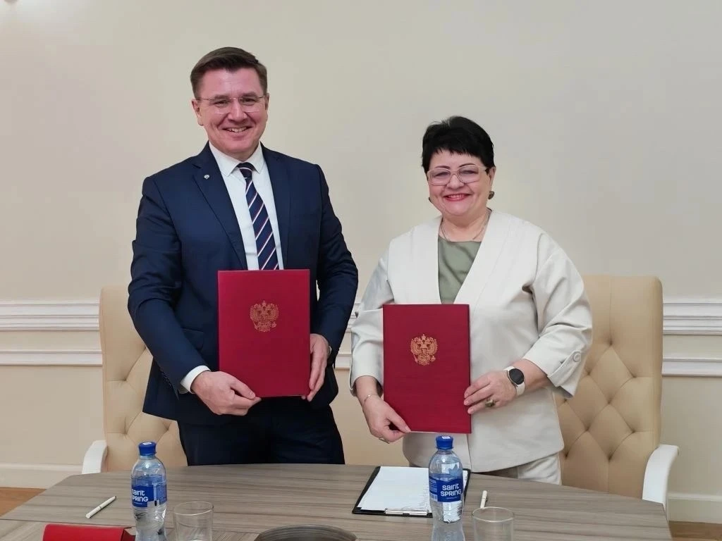 КемГИК и Минусинский колледж культуры и искусства подписали новый договор в честь 25-летия сотруднич