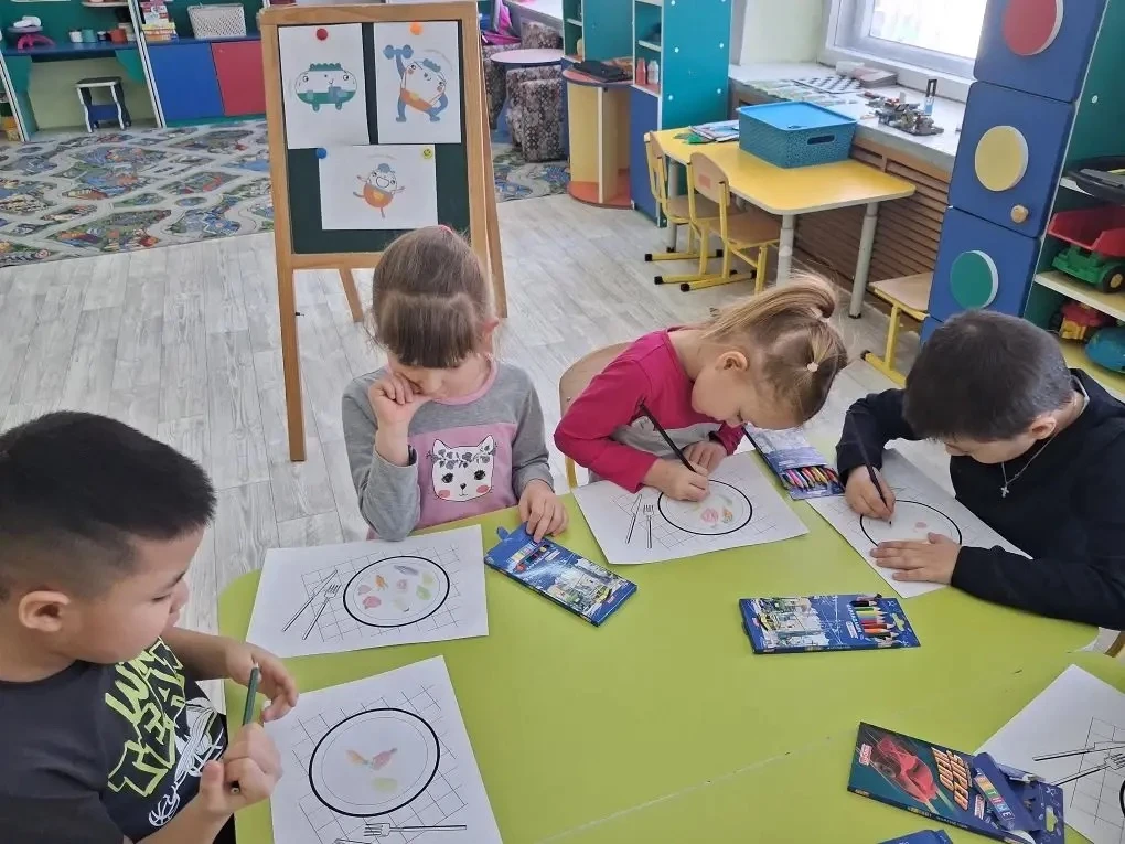 🥦 Витаминные эксперты: погружение в мир здоровья и воды! 💦  В подготовительной группе прошло третье 
