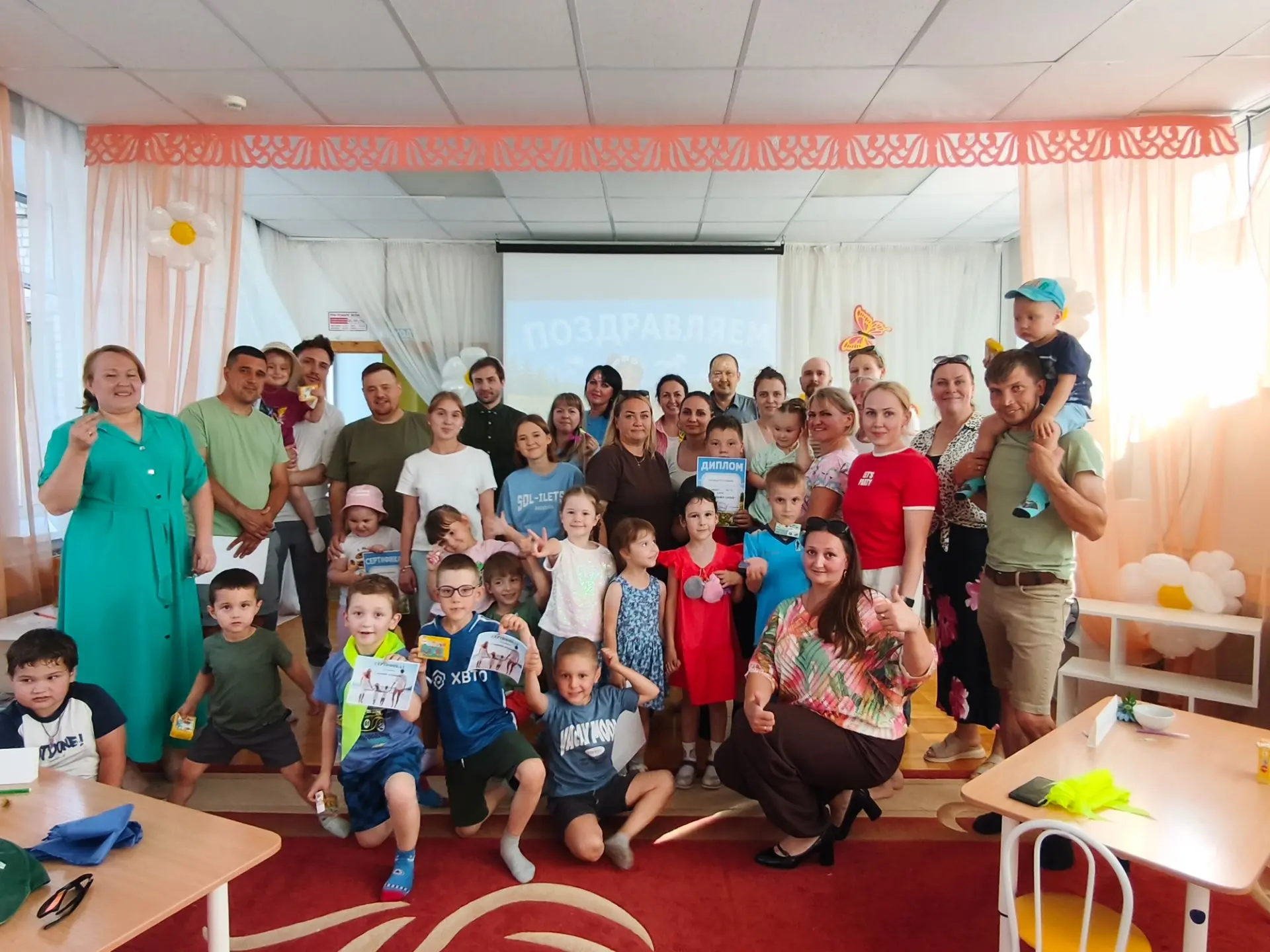 Наш маленький, но такой душевный праздник!

Привет, друзья! 👋 Сегодня у нас в саду был просто какой