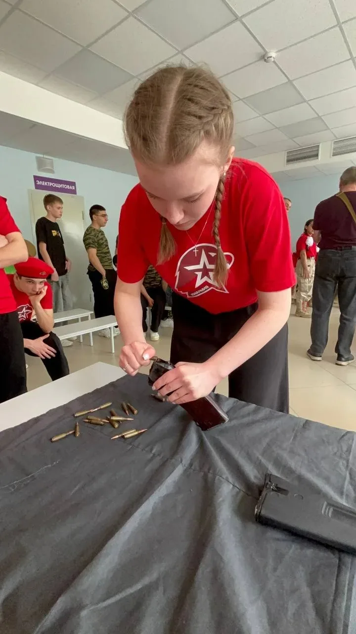 Муниципальный этап «Зарницы 2.0»: команда «Дозор» завоевала серебро  🎖️26 марта на базе Центра образ