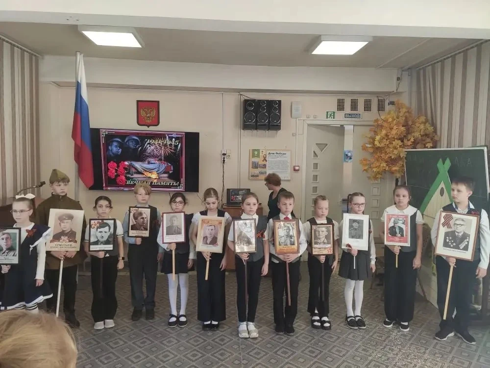 🕊️🎖️ Память, которая объединяет поколения  В преддверии Дня Победы в нашей школе прошли трогательные
