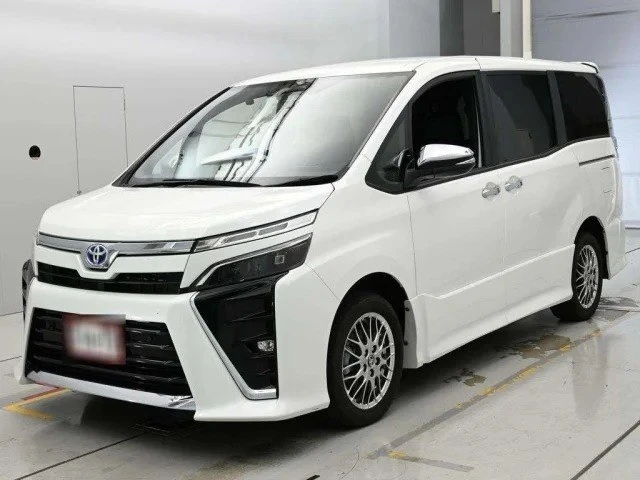 Санкционные автомобили из Японии! 🇯🇵 
Можно приобрести похожий автомобиль с аукциона. 

🚘 Toyota 