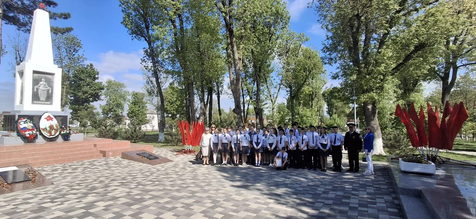 🌍 В единстве народов — сила России!  Сегодня, 12 мая, в станице Гостагаевская состоялось яркое мероп