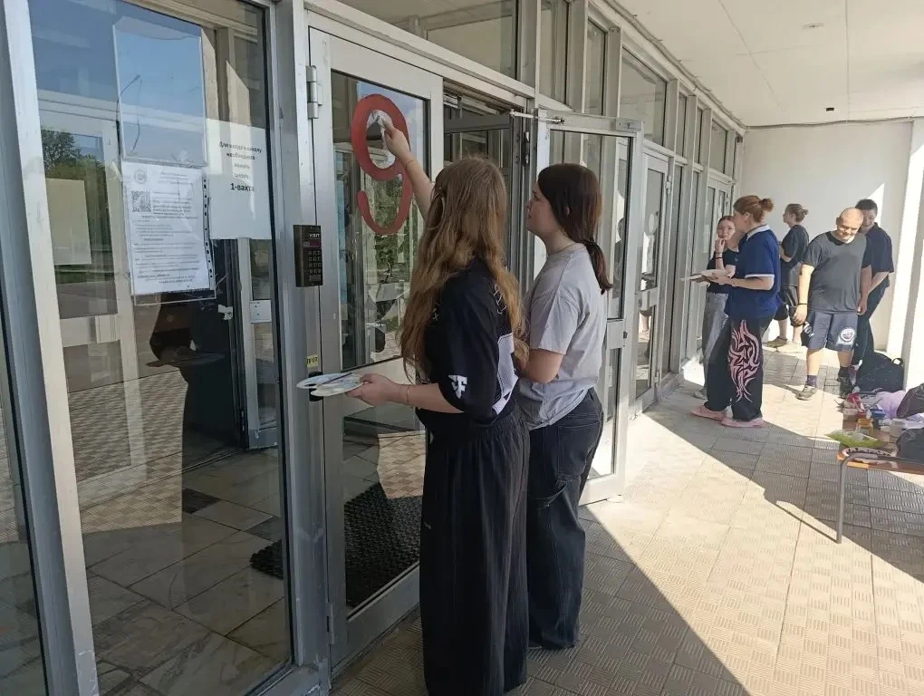 🌟 В нашей школе прошла Всероссийская акция «Окна Победы»! 🌟 🕊️ В преддверии празднования годовщины П