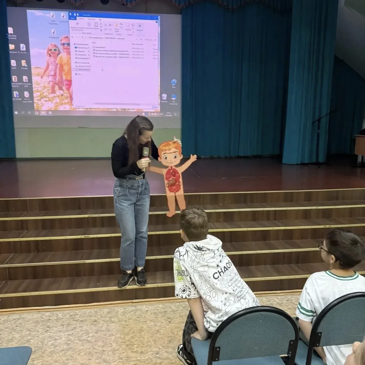 📸 Ловите свежие новости из нашего лагеря!

🌟 Сегодня сцена, творчество и новые впечатления объедин
