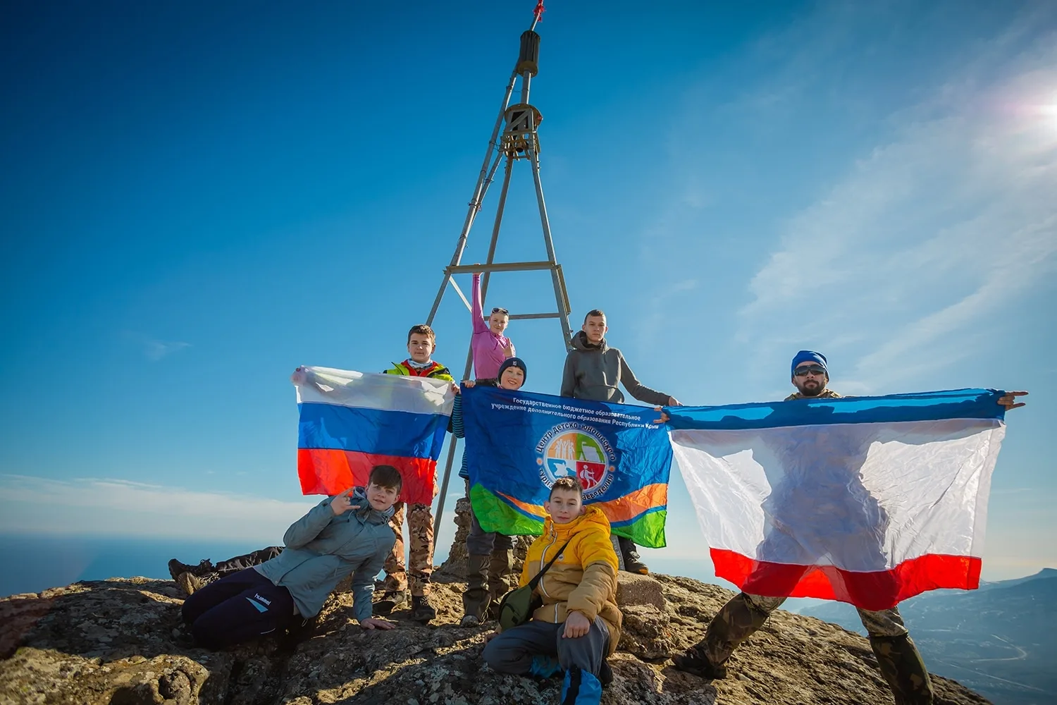 С Днем России! 🇷🇺

Сегодня, 12 июня, вся наша большая страна отмечает один из самых важных праздни